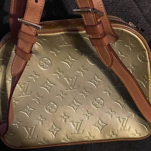Authentic LV Vernis Monogram Backpack Two Tone main image 9